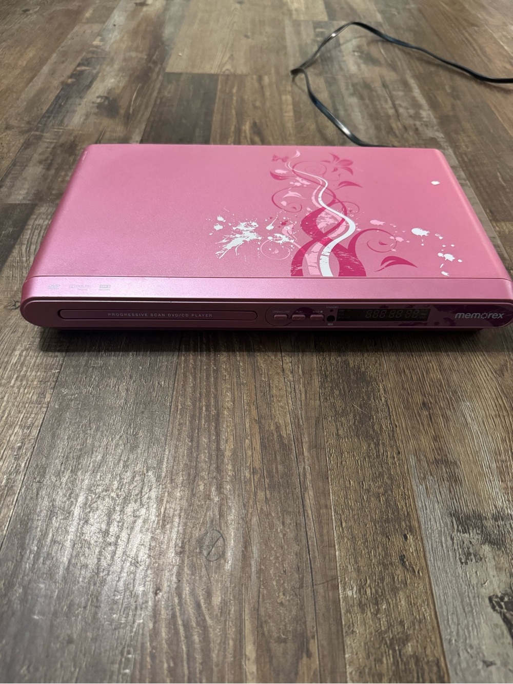 Memorex MVD2040 Progressive Scan DVD CD MP3 Player Pink for parts not working
